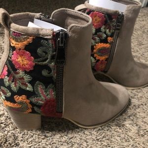 Embroidered Floral Booties Brand new